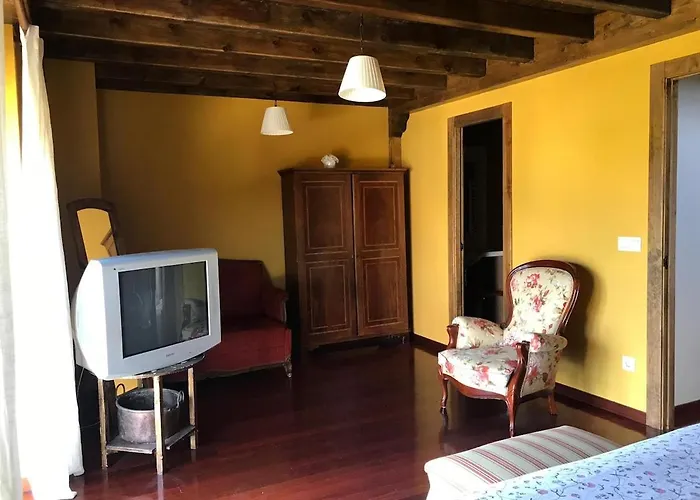 Casa De Piedra Reformada Hébergement de vacances *