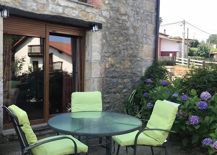 Hébergement de vacances Casa De Piedra Reformada *