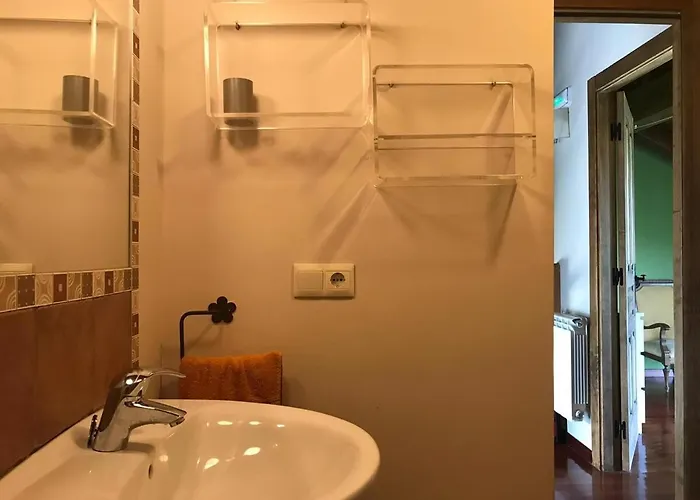 Hébergement de vacances Casa De Piedra Reformada *