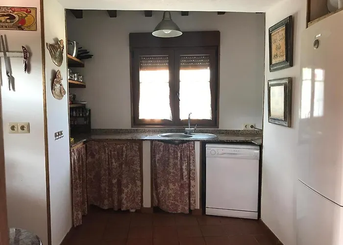 Casa De Piedra Reformada *